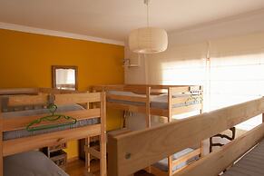Ericeira Chill Hill Hostel & Private Rooms