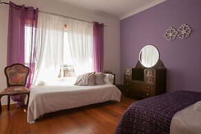 Ericeira Chill Hill Hostel & Private Rooms