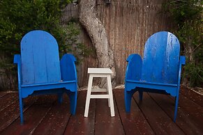 Ericeira Chill Hill Hostel & Private Rooms