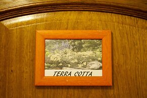 Ericeira Chill Hill Hostel & Private Rooms