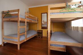 Ericeira Chill Hill Hostel & Private Rooms