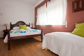 Ericeira Chill Hill Hostel & Private Rooms