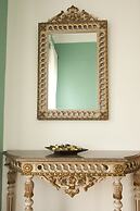 Ericeira Chill Hill Hostel & Private Rooms