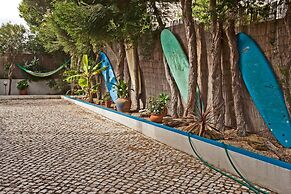 Ericeira Chill Hill Hostel & Private Rooms