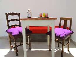 Ericeira Chill Hill Hostel & Private Rooms