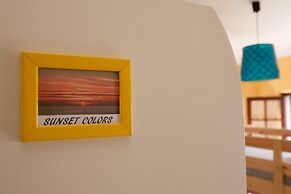 Ericeira Chill Hill Hostel & Private Rooms - Peach Garden