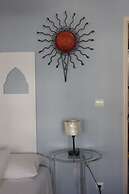 Ericeira Chill Hill Hostel & Private Rooms - Peach Garden