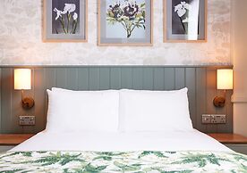 Kings Head Hotel by Greene King Inns