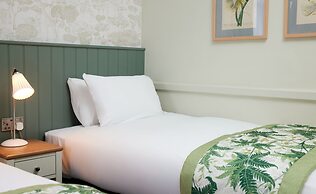 Kings Head Hotel by Greene King Inns