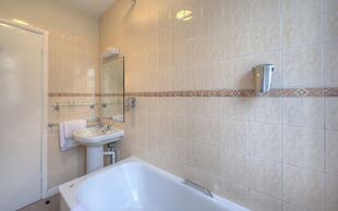 Kingstown Hotel by Greene King Inns