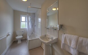 Kingstown Hotel by Greene King Inns