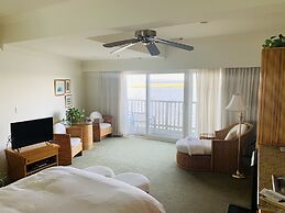 Lighthouse Club Hotel