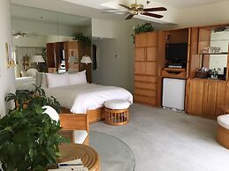 Lighthouse Club Hotel