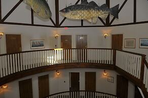 Lighthouse Club Hotel