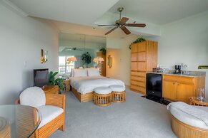 Lighthouse Club Hotel