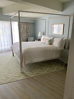 Lighthouse Club Hotel