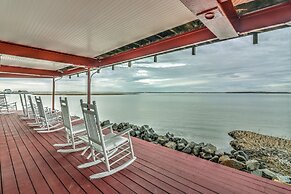 Lighthouse Club Hotel