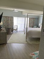 Lighthouse Club Hotel