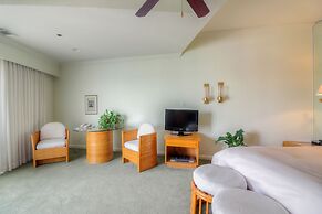 Lighthouse Club Hotel