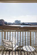 Lighthouse Club Hotel