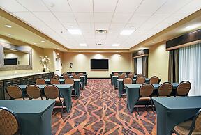 Hampton Inn & Suites Milwaukee/Franklin