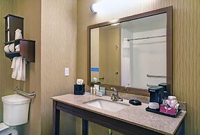 Hampton Inn & Suites Milwaukee/Franklin