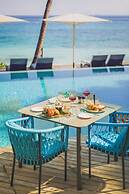 Carana Beach Hotel