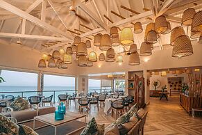 Carana Beach Hotel