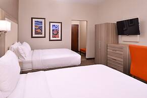 Holiday Inn Express & Suites Williams by IHG
