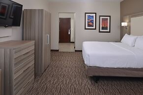 Holiday Inn Express & Suites Williams by IHG