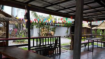 Pinky Bungalows Resort