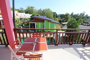 Pinky Bungalows Resort