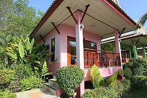 Pinky Bungalows Resort