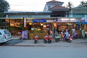 Pinky Bungalows Resort