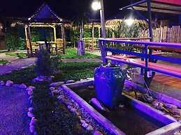 Pinky Bungalows Resort