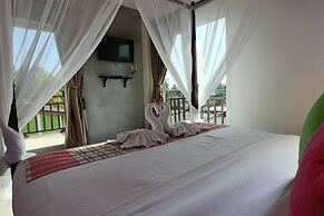 Pinky Bungalows Resort