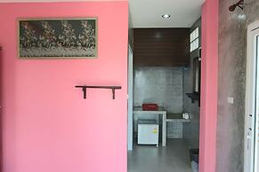 Pinky Bungalows Resort