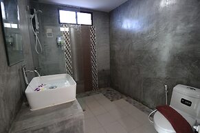 Pinky Bungalows Resort