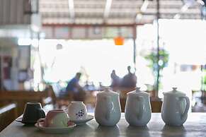 Pinky Bungalows Resort