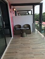 Pinky Bungalows Resort