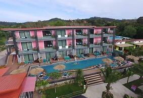 Pinky Bungalows Resort