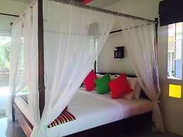 Pinky Bungalows Resort