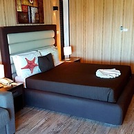 The Crow's Nest Resort