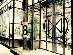 M Boutique Station 18