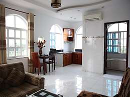 Hoa Phat Hotel & Apartment