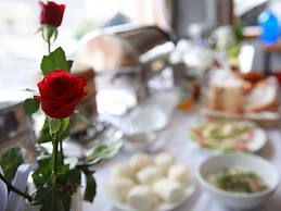 Hoa Phat Hotel & Apartment