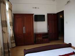 Hoa Phat Hotel & Apartment