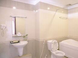 Hoa Phat Hotel & Apartment