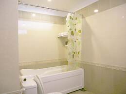 Hoa Phat Hotel & Apartment