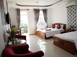 Hoa Phat Hotel & Apartment